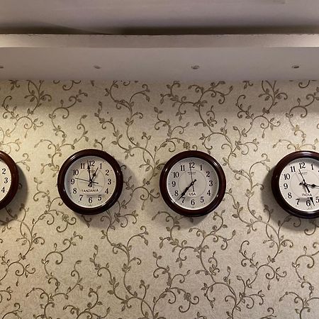 Hotel Jodiya - Near Cst Мумбай Екстериор снимка