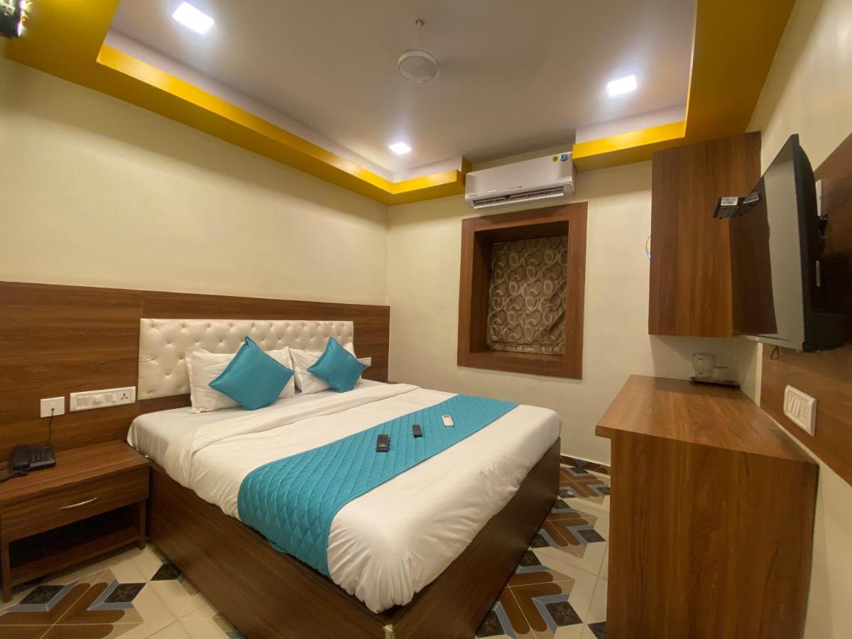 Hotel Jodiya - Near Cst Мумбай Екстериор снимка